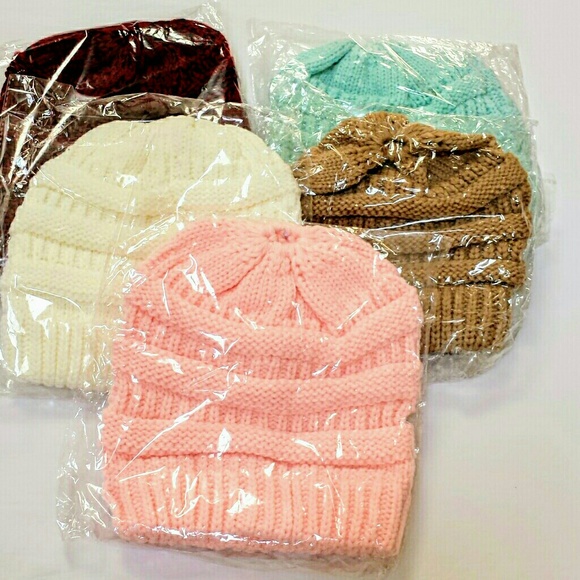Ski hat/ messy bun ponytail beanie caps - Picture 6 of 7